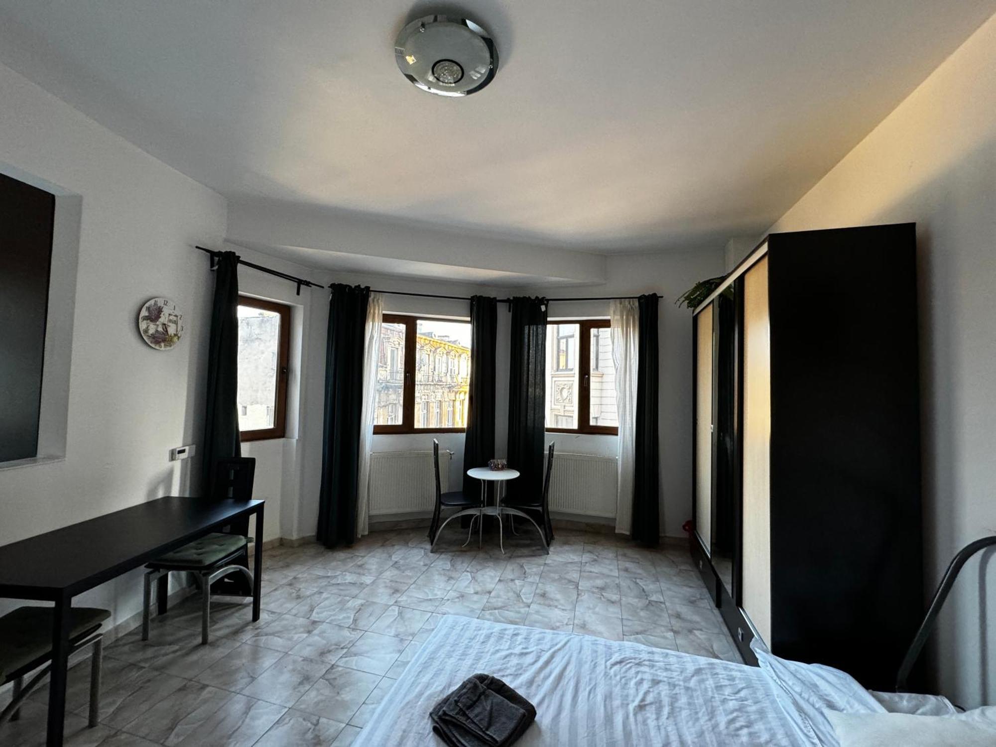 Old Town Studios By Chr Luxury Property Boekarest Buitenkant foto