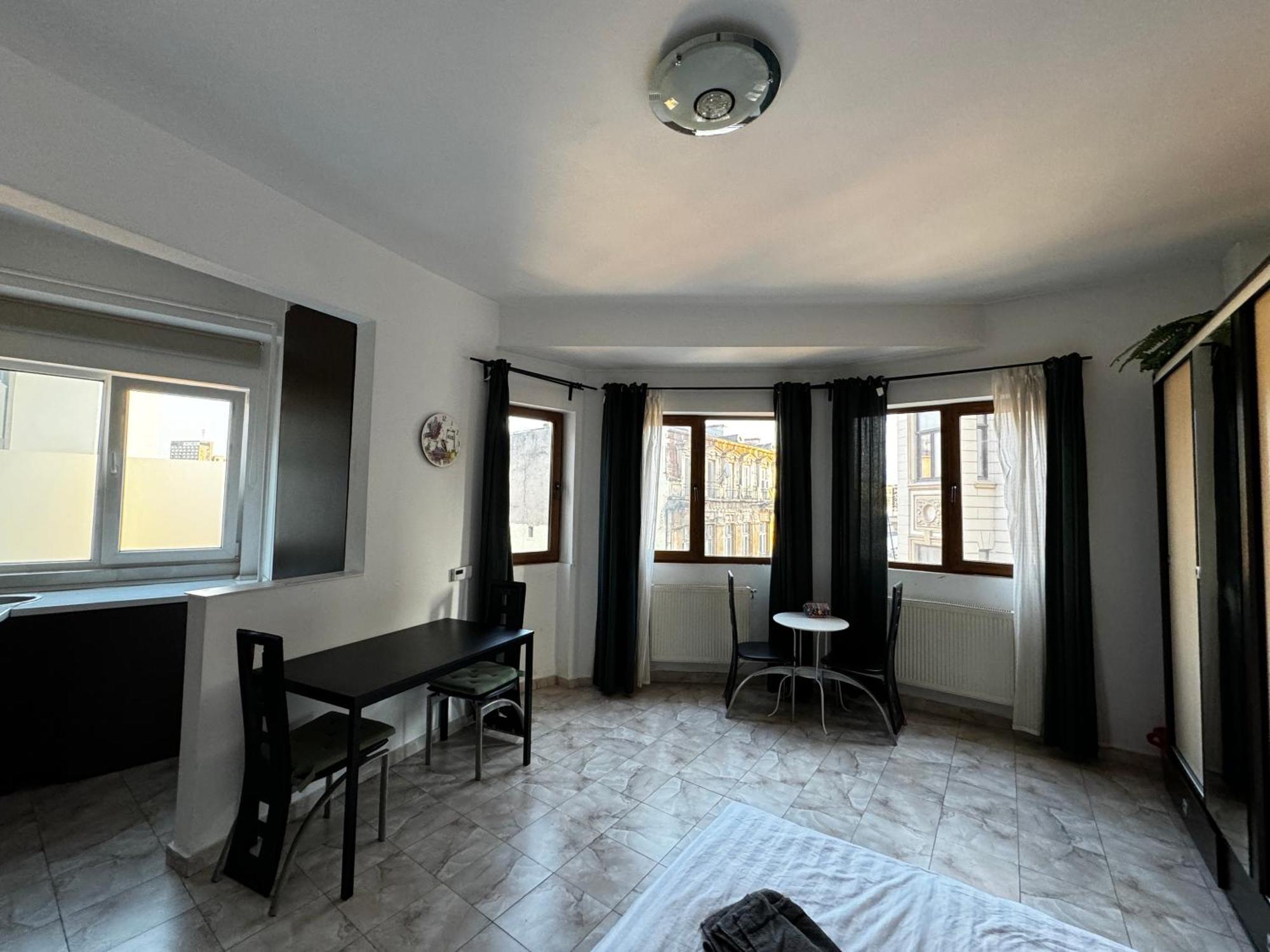 Old Town Studios By Chr Luxury Property Boekarest Buitenkant foto
